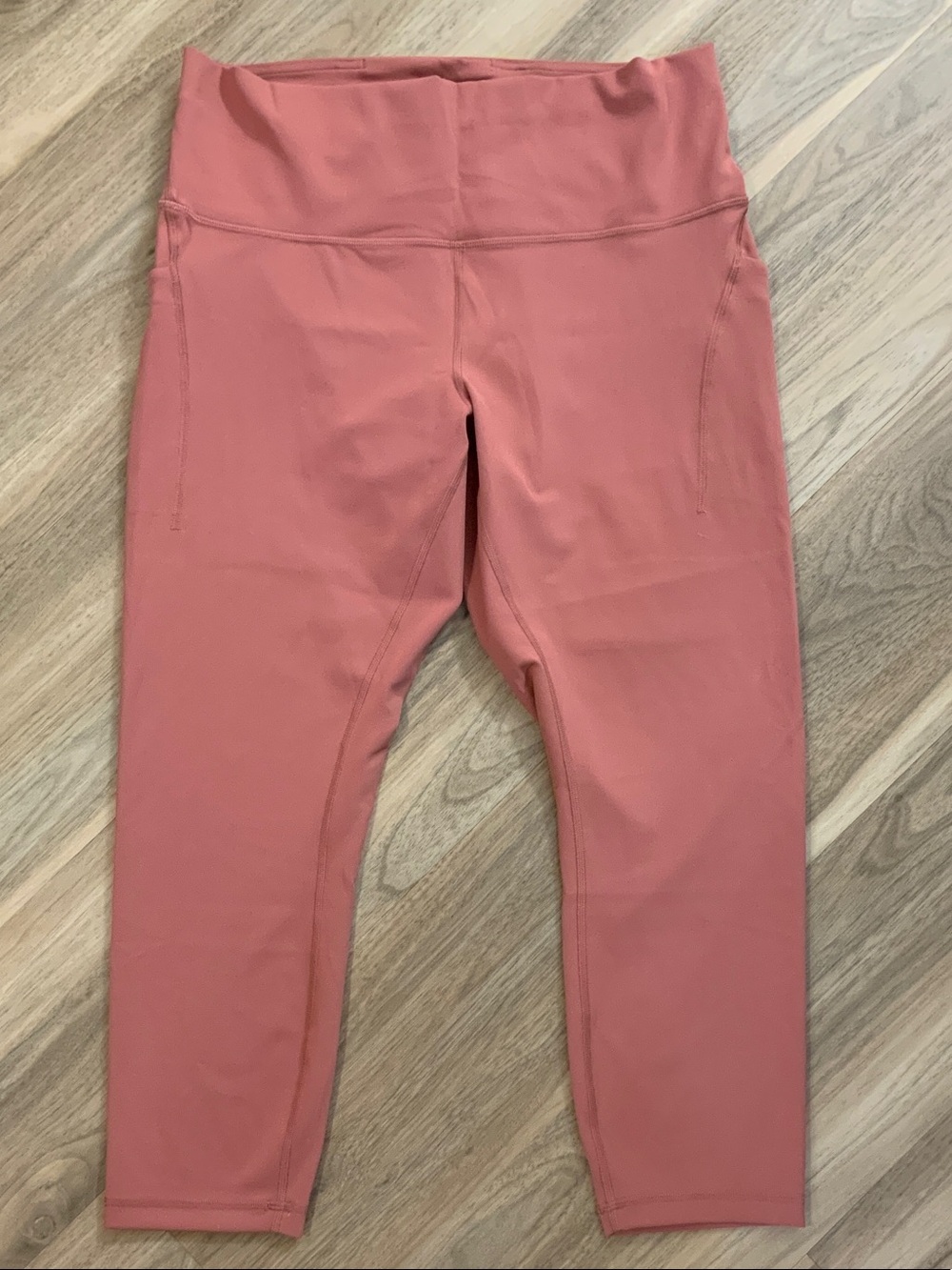 lululemon athletica Wunder Train HR Crop w/ Pockets 23” Brier Rose